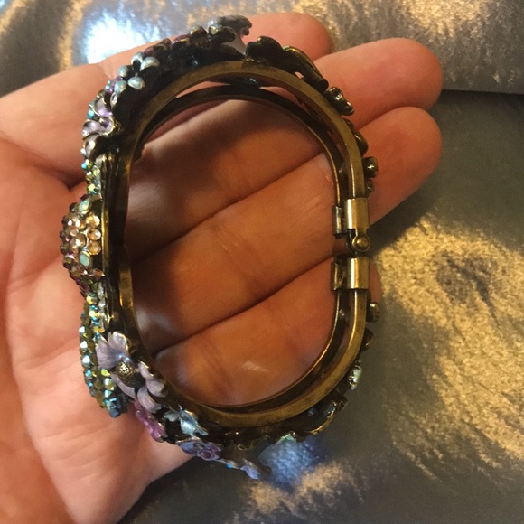 Kirks Folly hinged clamper cuff bracelet - Picture 10 of 10